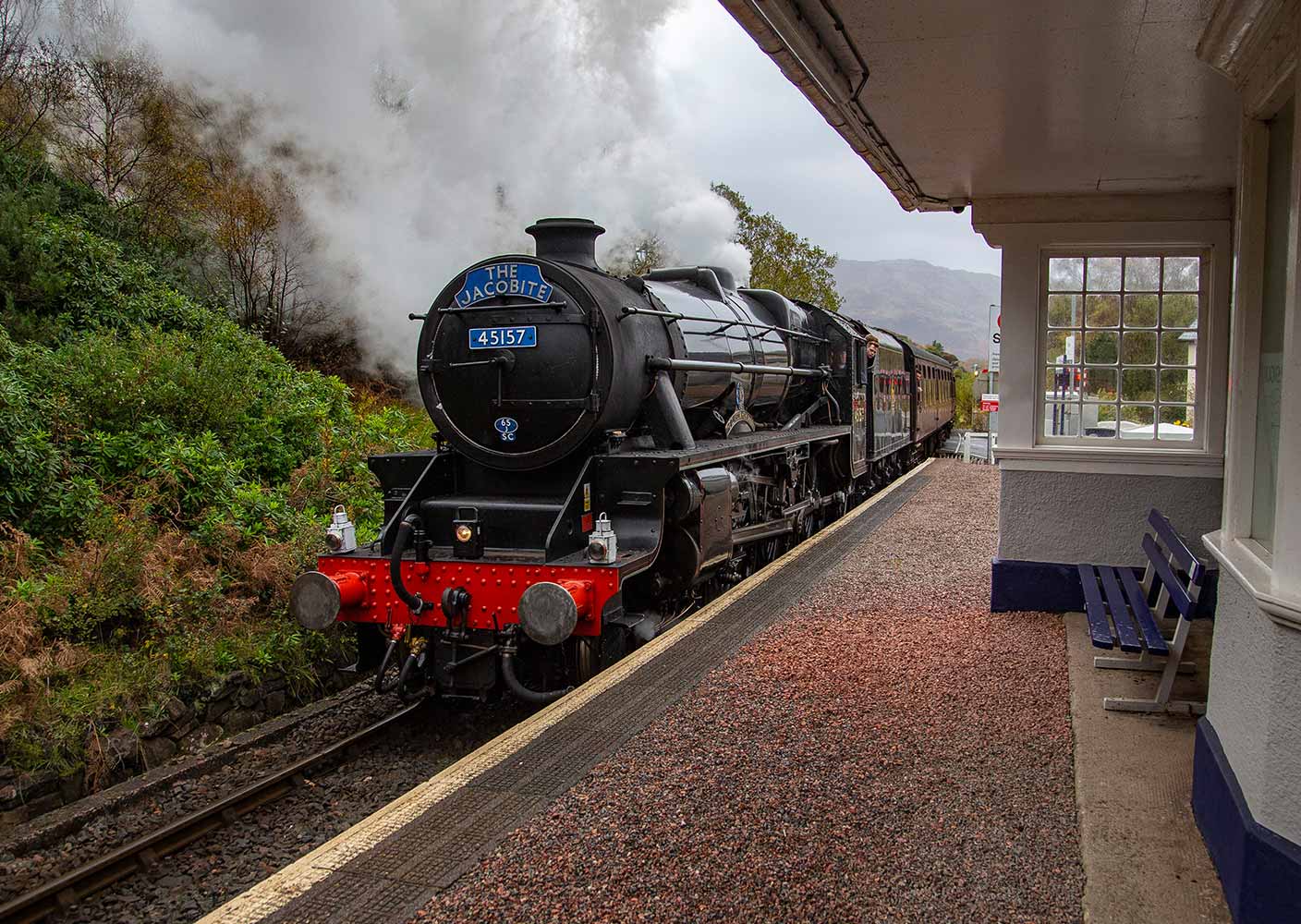 jacobite steam train tour from inverness